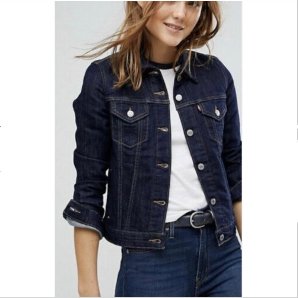 Vintage Levi Denim Trucker Jacket in Indigo Navy Blue